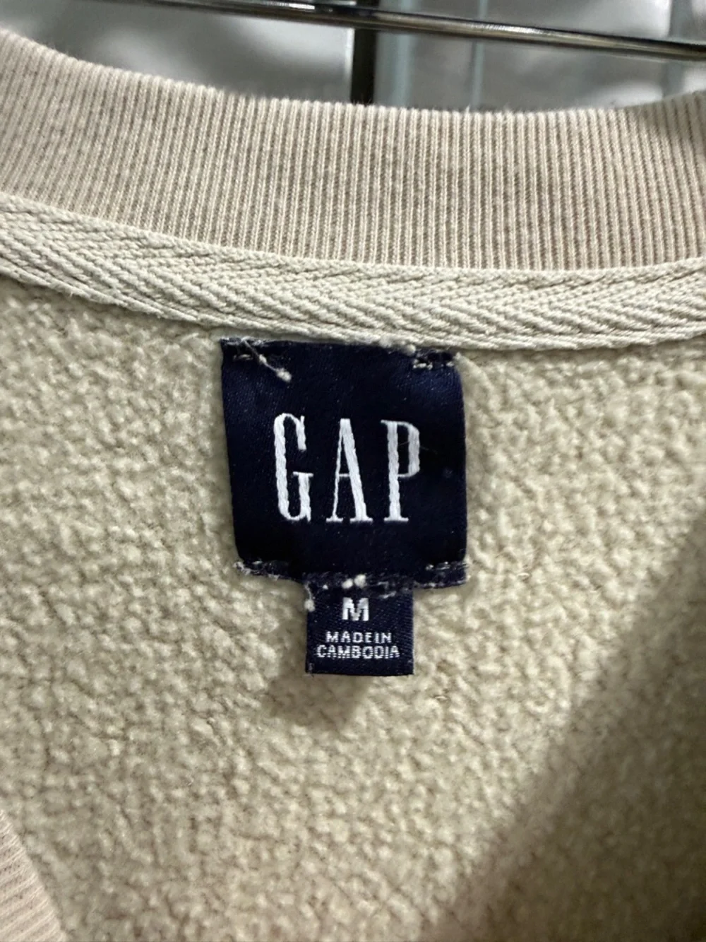 GAP Moonstone Oatmeal Matching Sweatsuit Set Crewneck & Joggers Size Medium EUC - Picture 2 of 9